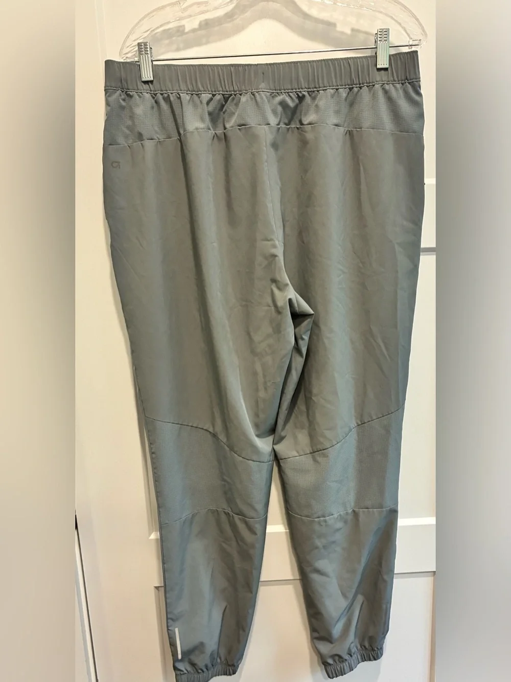 GAP Men's Light Gray Elastic Waist Jogger Pants